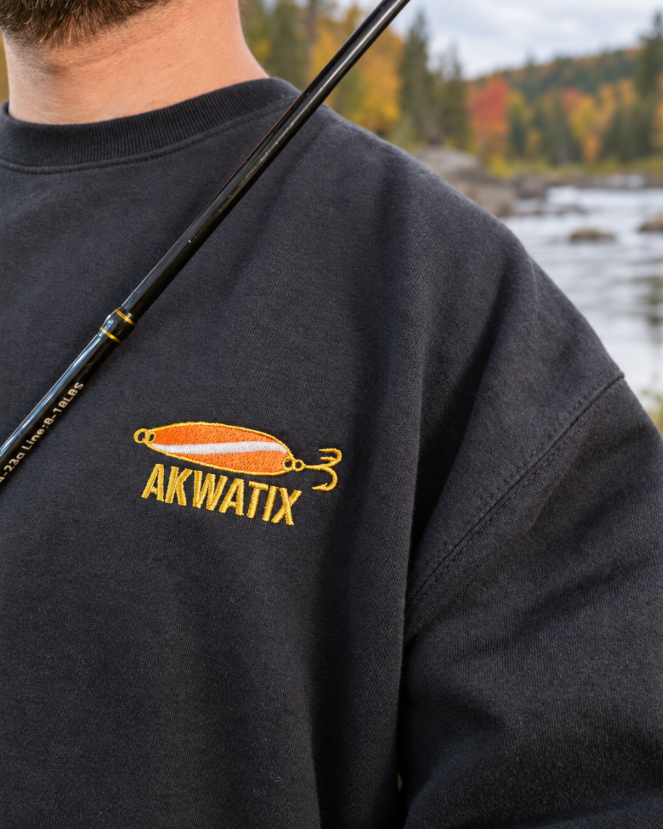 À la traîne — Crewneck brodé